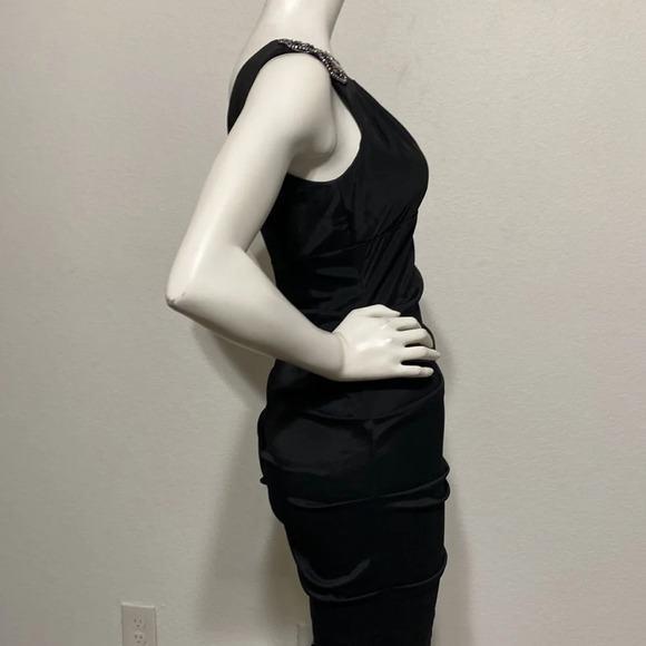 Xscape by Joanna Chen One-Shoulder Ruched Midi Dress - Size 6 - Picture 7 of 9